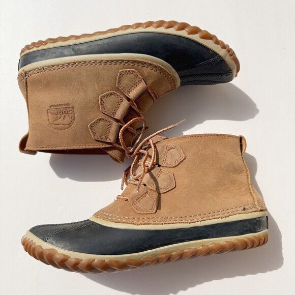 Sorel Out N About Tan Waterproof Duck Ankle Boots - Picture 5 of 9